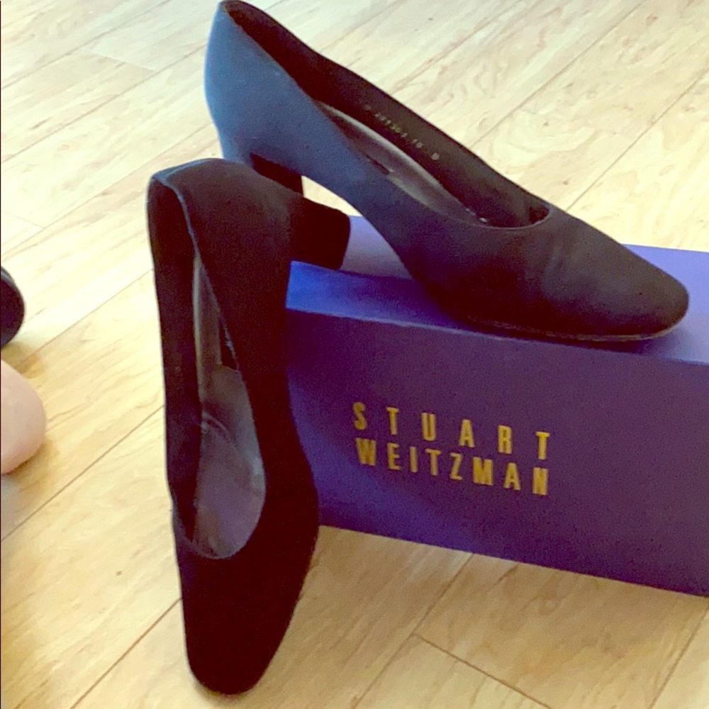 classic heels; Peaux de Soie (“skins of silk”)